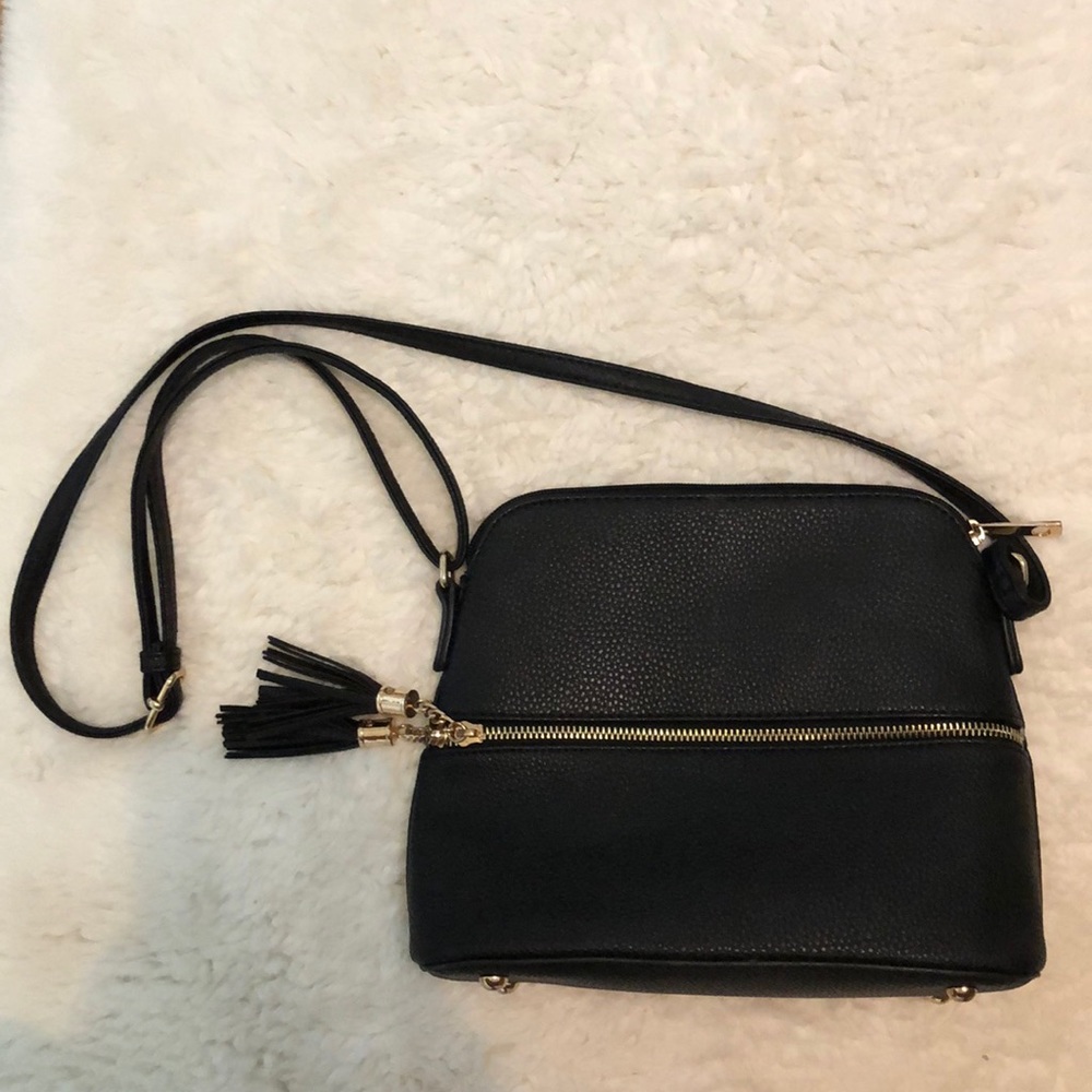 Forever 21 black leather purse